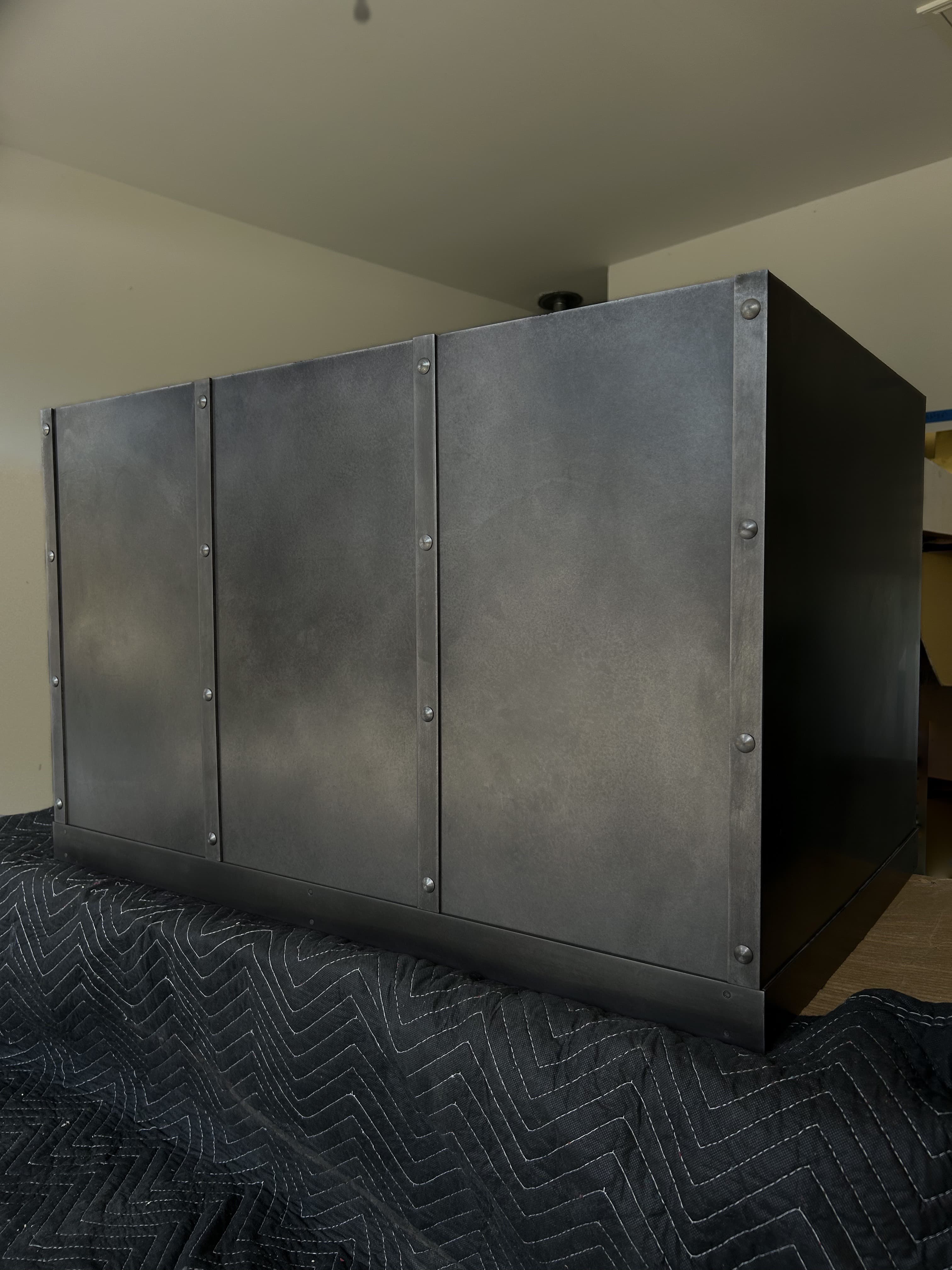 Customize the Modern — Monarch custom metal range hoods